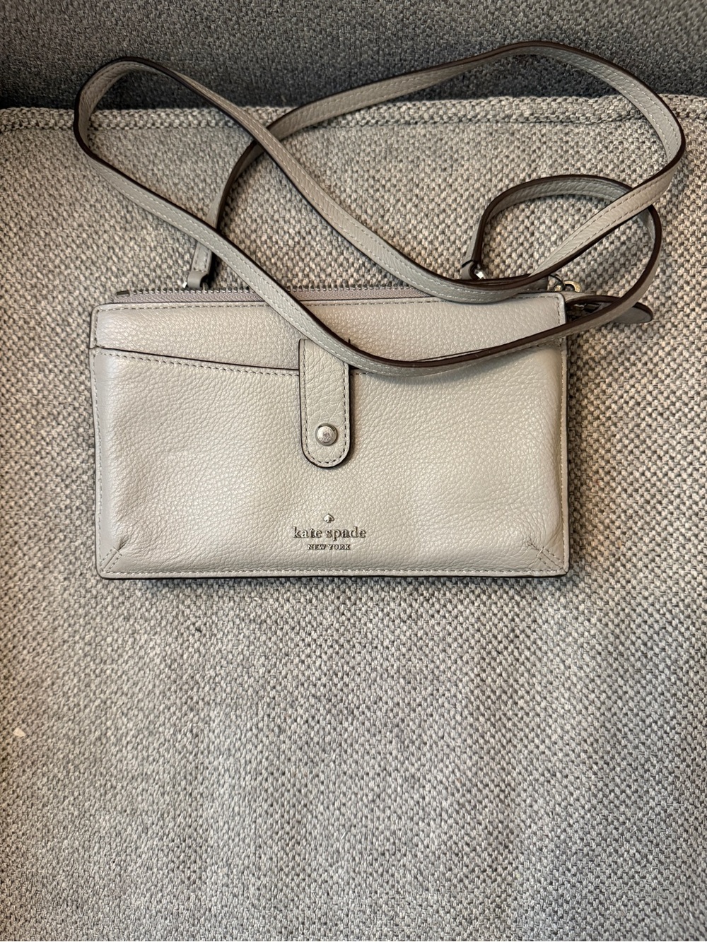 kate spade gray pebble leather crossbody wallet